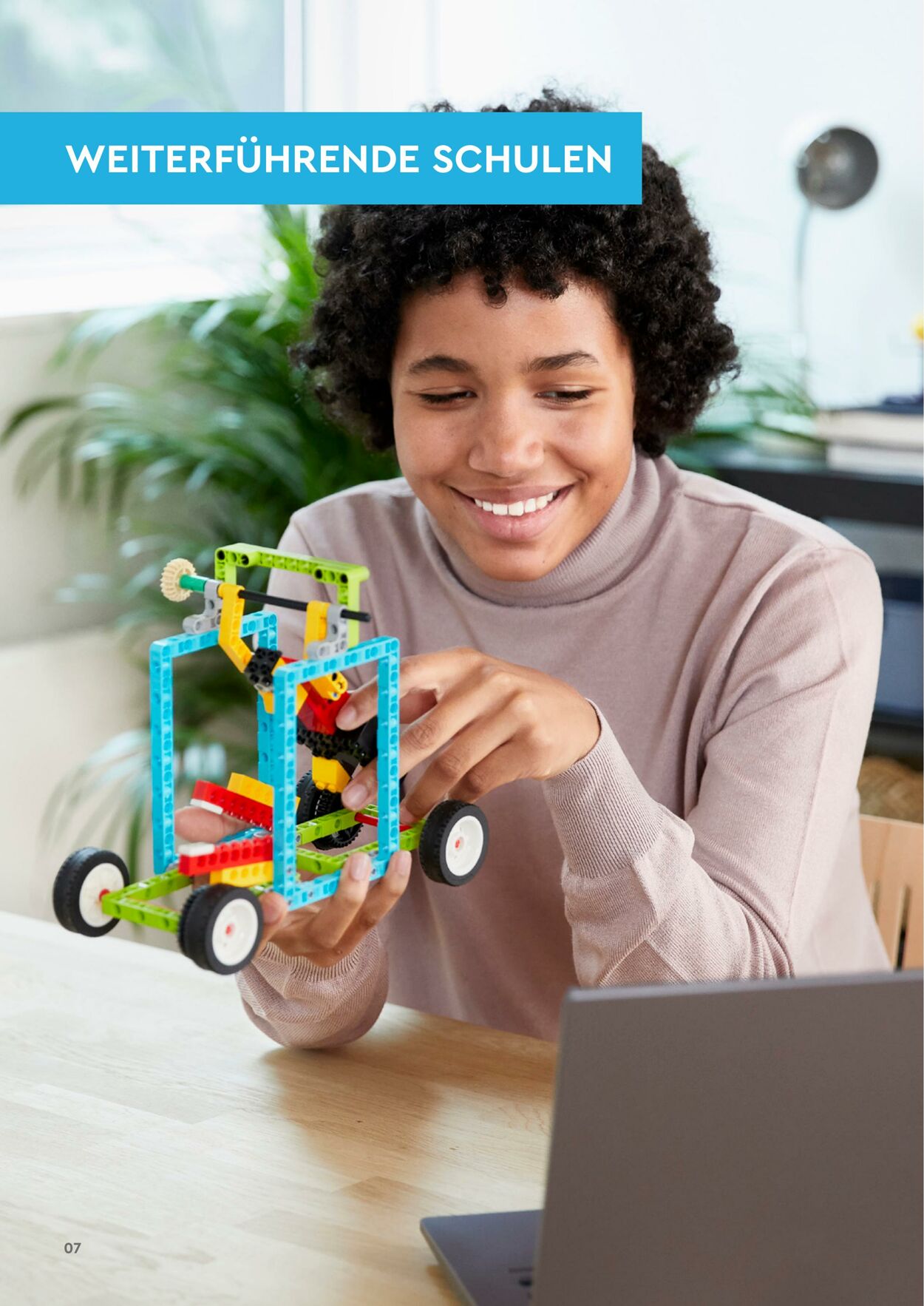 Prospekt Conrad 01.11.2022 - 31.01.2023